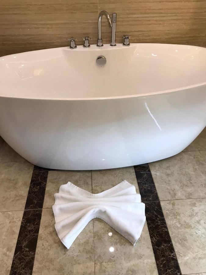 St Hotel Wattay Airport Βιεντιάν Εξωτερικό φωτογραφία