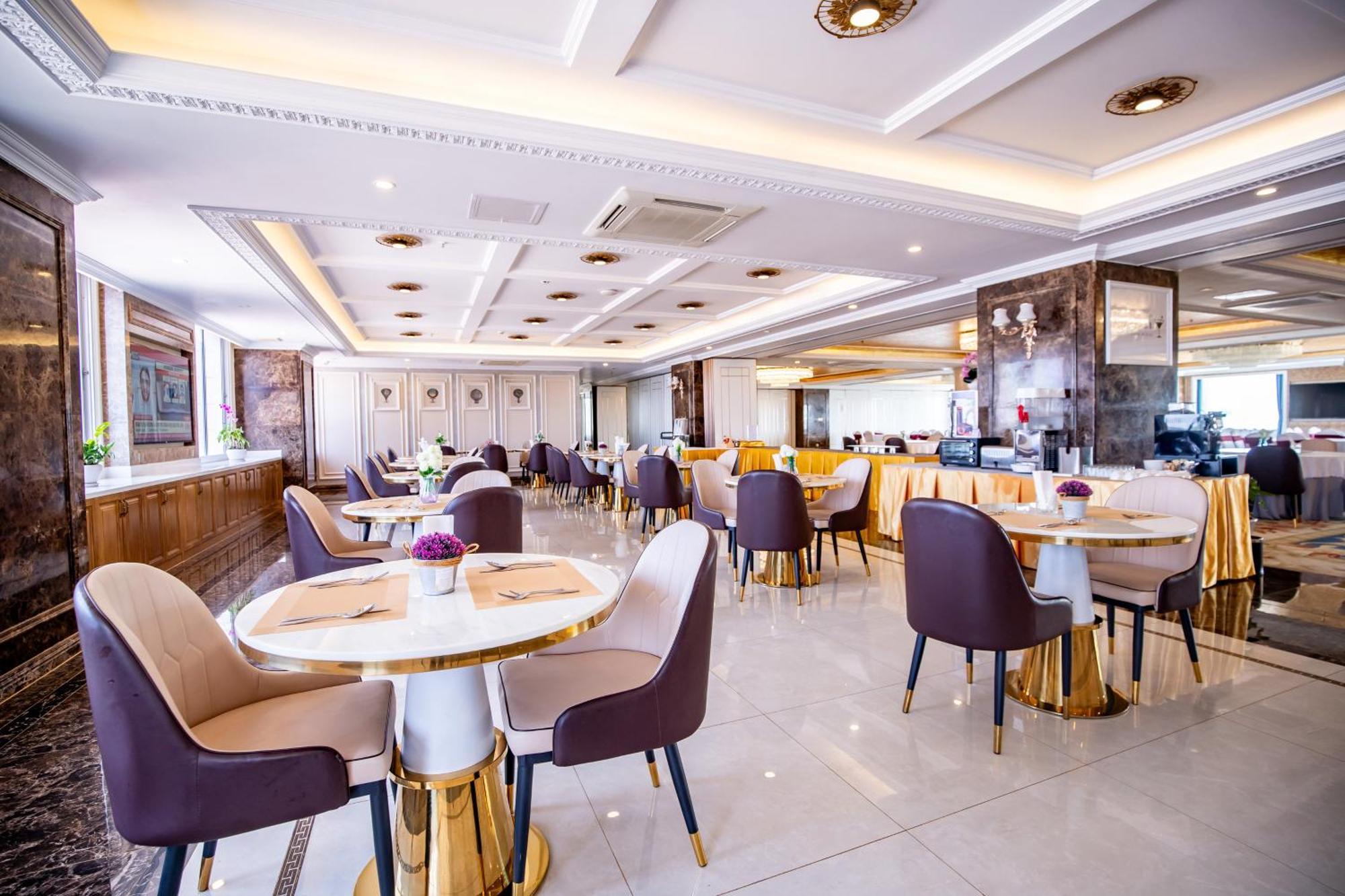St Hotel Wattay Airport Βιεντιάν Εξωτερικό φωτογραφία